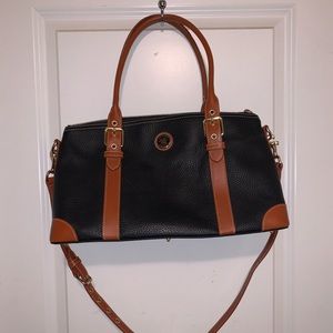 Dooney & Bourke women purse
